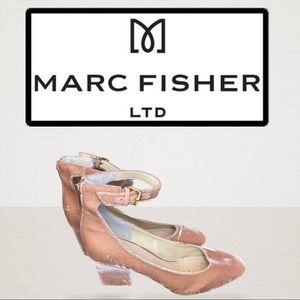 Pink Marc Fisher Velvet Ballet Style Block…